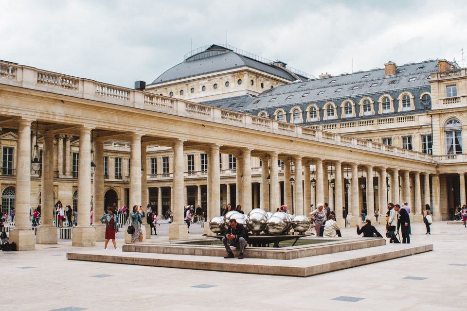 Cung điện hoàng gia Palais-Royal